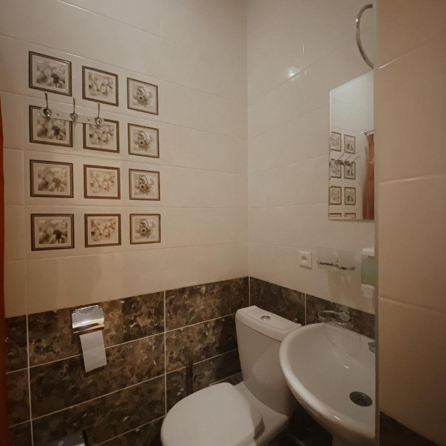 Galeon Hotel Bisjkek Eksteriør billede